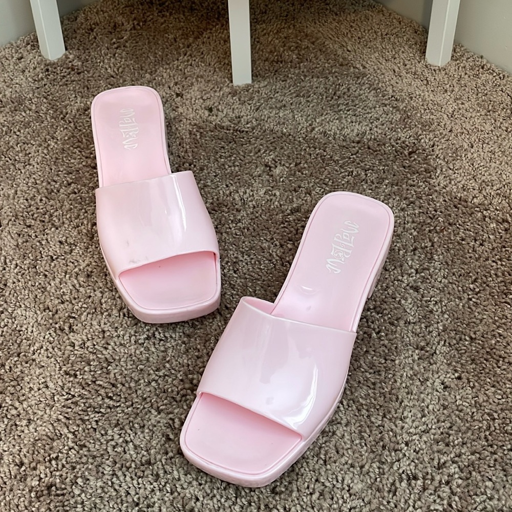 Pink rubber platform sandals